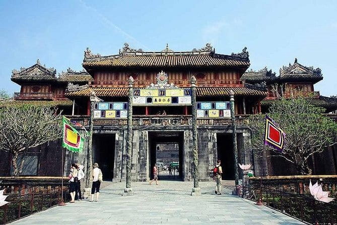 Pu Luong Amazing Trekking Village,Rafting,Swimming, Lunch on Boat - Bamboo rafting and lunch on Cham Stream