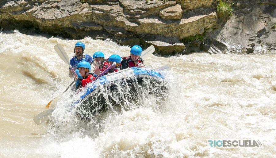 Pyrenees: Rafting in the Kingdom of the Mallos - Reaching Playa del Río Gállego