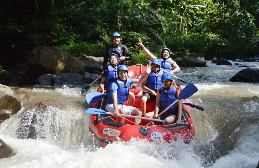 Quad bike bali tunnel waterfall with Rafting - Getting to the ATV and rafting sites