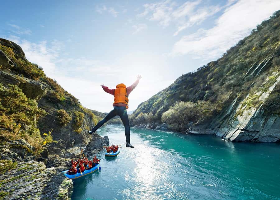 Queenstown: Kawarau River Rafting and Jet Boat Ride - What the first rafting briefing tells you