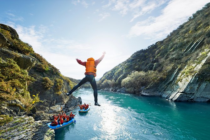 Queenstown Kawarau River Rafting and Jet Boat - The jet boat delivers speed before the paddling starts