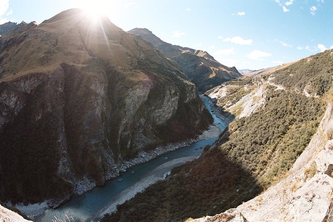 Queenstown Shotover River White Water Rafting - Queenstown to the rafting base: a quick start