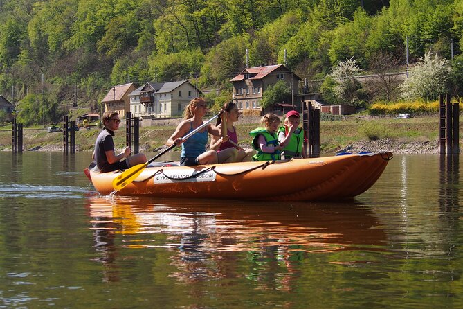 Raft on the Elbe river from Děčín to Bad Schandau - Is $14.79 good value?