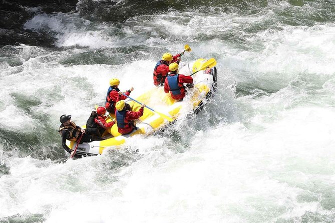 Rafting at Paiva River - Getting fitted for the river