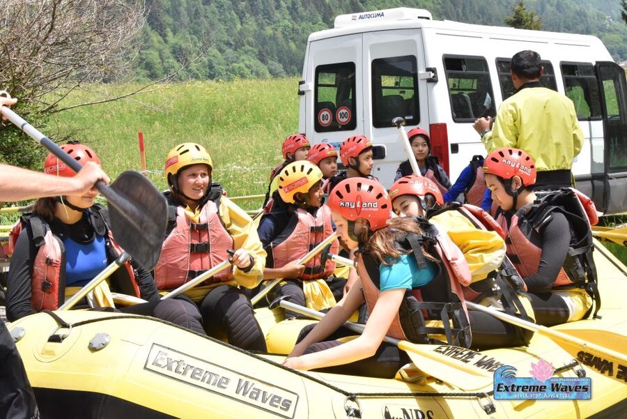 Rafting Classic, with Extreme Waves - Who will enjoy this rafting trip most