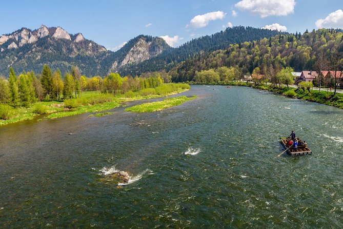 Rafting Dunajec River private day tour from Krakow - From Krakow to the Dunajec Gorge