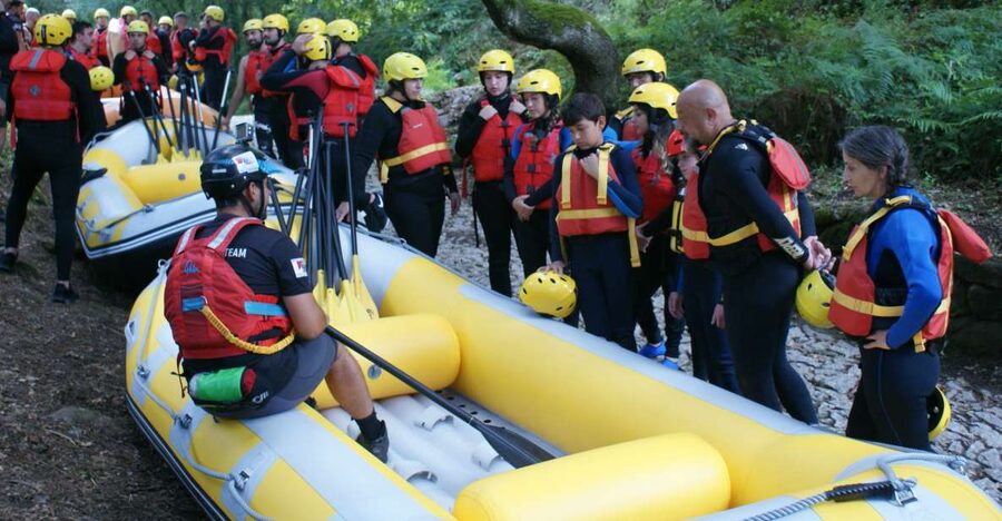 Rafting em Melgaço, Rio Minho - The five-minute transfer to the river
