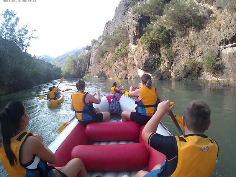Rafting en Cañón de Almadenes y Cueva Abrigos Rupestres - Key Points Before You Book