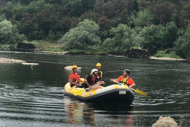 Rafting Experience on the Minho River with Coraltours Minho - The Alvarinho tasting at Solar do Alvarinho