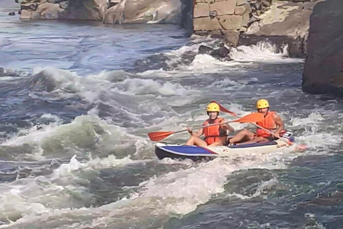 Rafting Experience on the Minho River with Coraltours Minho - On the river with David, Aman, and the Coraltours team