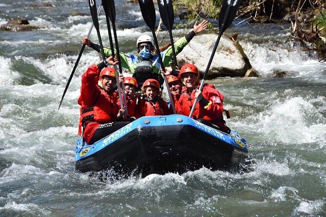 Rafting Family - The Class IV rapids near Mezzana