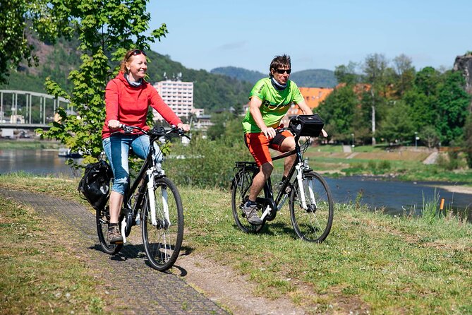 Rafting from Děčín to Bad Schandau and back on bikes - The handover point near Bad Schandau