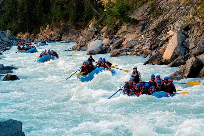 Rafting in Bali: Telaga river - new emotions - Getting fitted at the rafting club