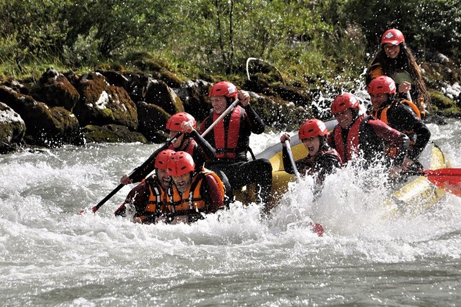 Rafting in Salzach with a state-certified raft guide - A waterfall brings a calmer stretch