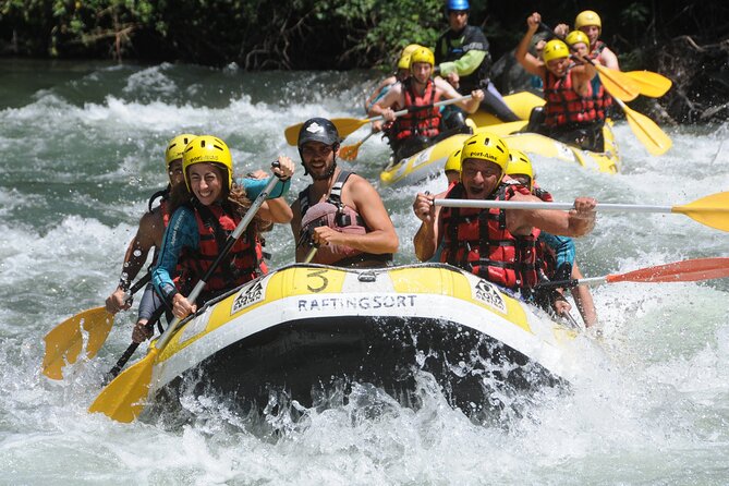 Rafting Llavorsi-Sort, 18km, 9.30 am - The drive to Llavorsí and the safety briefing