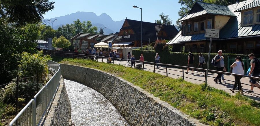 Rafting on Dunajec & Zakopane Tour – Day Trip from Krakow - Weather, timing, and practical expectations