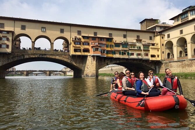 Rafting on the Arno River in Florence under the Arches of Pontevecchio - The small rapid and the easy paddling