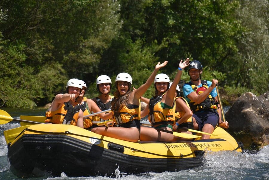 Rafting on the Cetina river - Swimming, cliff jumps, and the portage