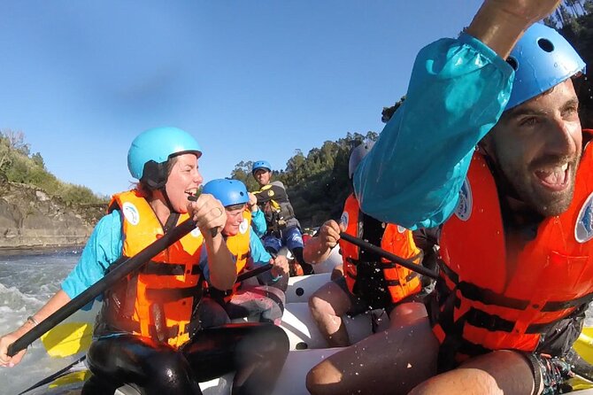 Rafting on the River Minho in Melgaço - The snack and short walk after rafting