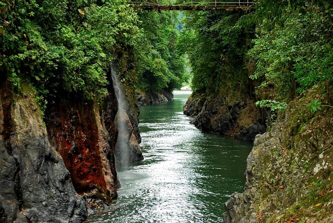 Rafting Pacuare Costa Rica - Leaving Turrialba at 7:00 am