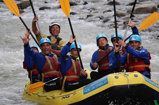 Rafting Power in Trentino - The river session: paddling, rapids, and crew races