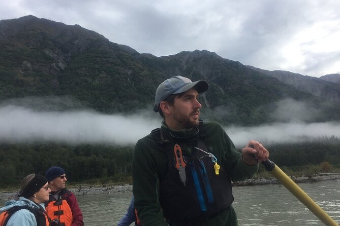 Rafting to Chilkat Bald Eagle Preserve from Haines - The 45-minute ride from Haines to the preserve