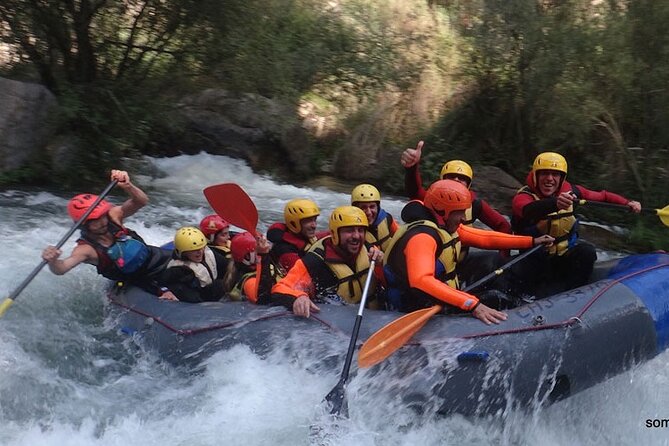 Rafting white water in Montanejos 1h Valencia - Running the Mijares River rapids