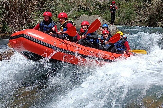 Rafting white water in Montanejos 1h Valencia - Getting to the river and learning the basics