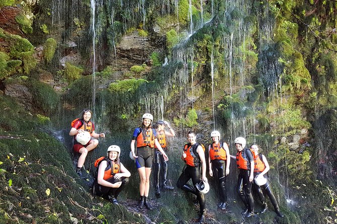 Rangitaiki River White Water Scenic Rafting from Rotorua - Launching below Aniwhenua Falls