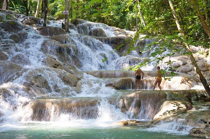 Rio Nuevo Bamboo River Rafting & Dunn's River Falls - What the $199 price really covers