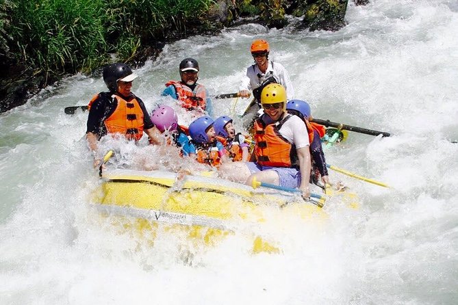 Rogue River Whitewater Rafting- Mid Day - Starting in Ashland at 10:30 a.m.