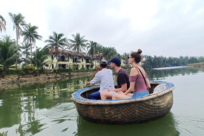 Romantic Dinning On The Bamboo Raft - What Dinner Includes on the River