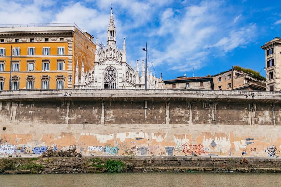 Rome: Tiber River Urban Rafting Tour with Roman Pizza - Who should book this Tiber River activity
