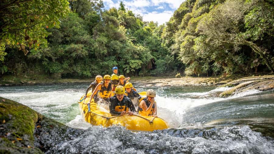 Rotorua Rafting: Kaituna River Rafting Experience-Free Sauna - Entering the Kaituna River