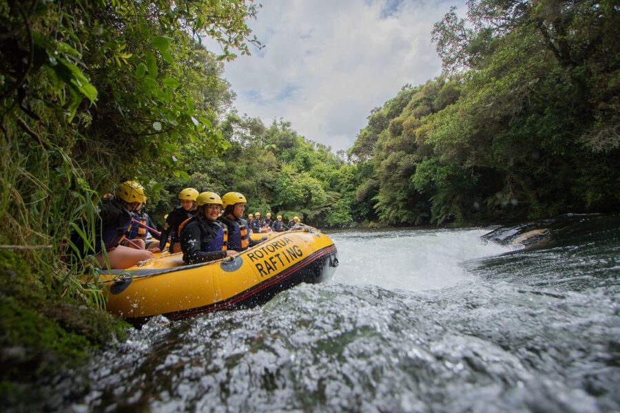 Rotorua Rafting: Kaituna River Rafting Experience-Free Sauna - What the scenery adds to the ride