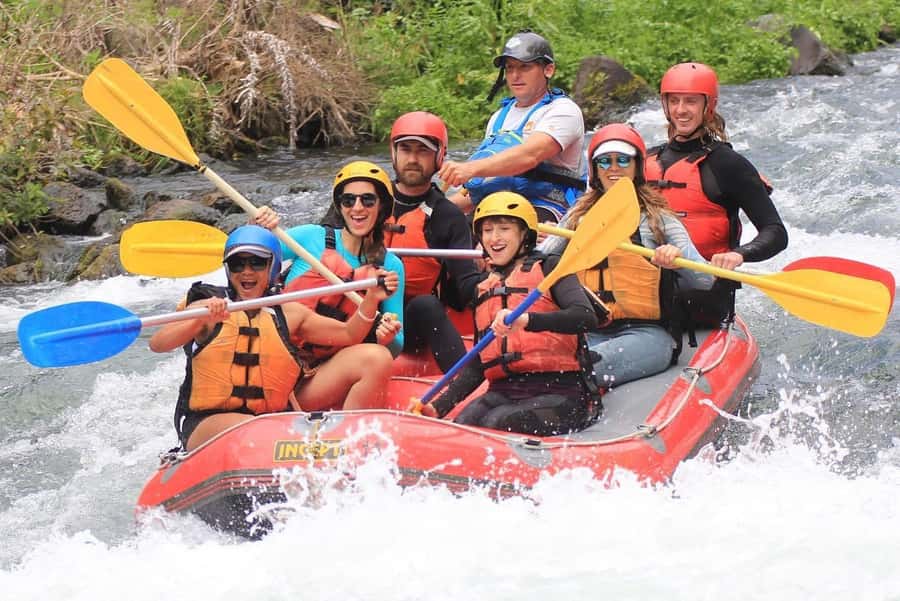 Rotorua: Tarawera River Raft and Kayak Adventure - Why the Tarawera River makes a good Rotorua adventure