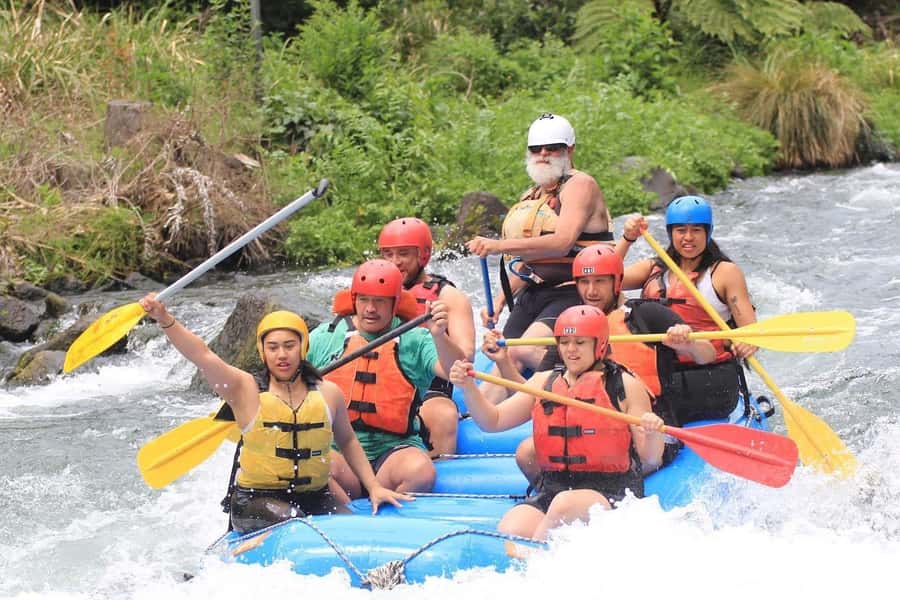 Rotorua: Tarawera River Raft and Kayak Adventure - What the Grade 2 to 3 rapids feel like