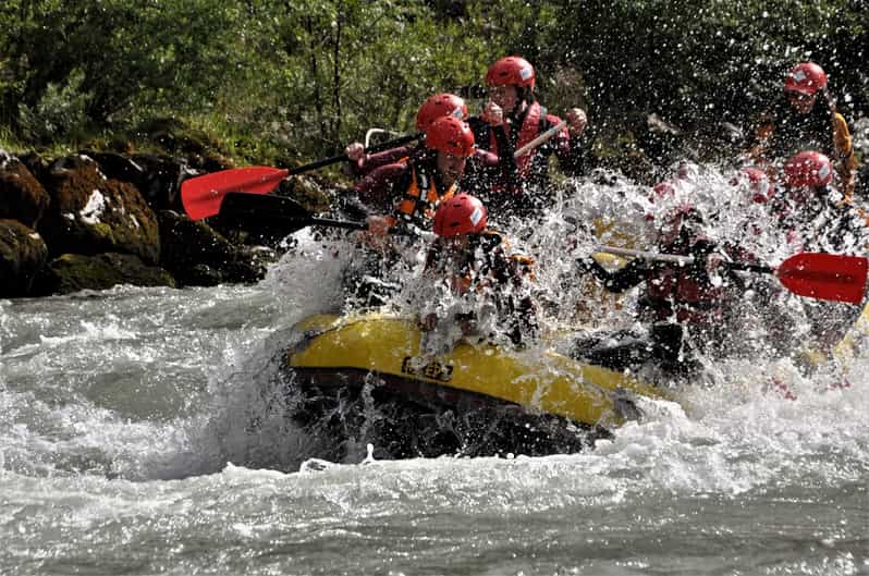 Salzburg: White Water Rafting on the Salzach River - Getting soaked in the final splashy sections