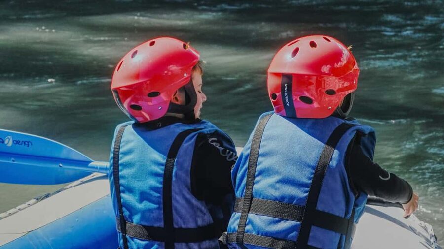Samoëns: Whitewater Rafting Tour in the French Alps - Gorges, swims, and optional rock jumps