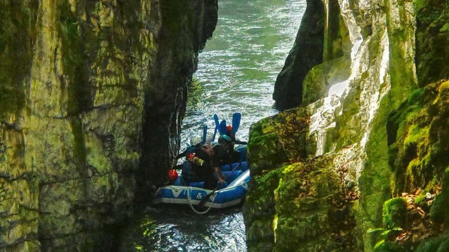 Samoëns: Whitewater Rafting Tour in the French Alps - Why the guide chooses the route on the day