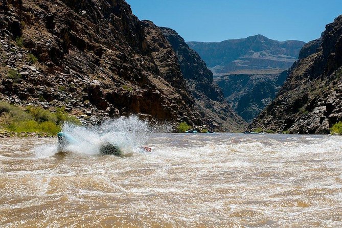 Self-Drive 1-Day Grand Canyon Whitewater Rafting Tour - Lunch beside the Colorado River