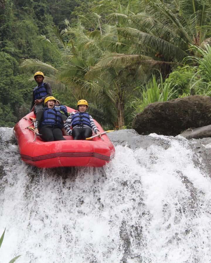 Sidemen Bali Private Rafting on Telaga Waja River With Lunch - What The Private Format Really Adds