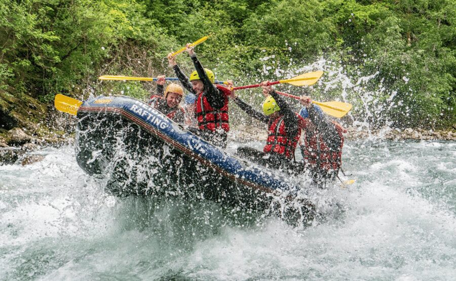 Sjoa: Unforgettable Rafting Experience - On the middle section of the Sjoa