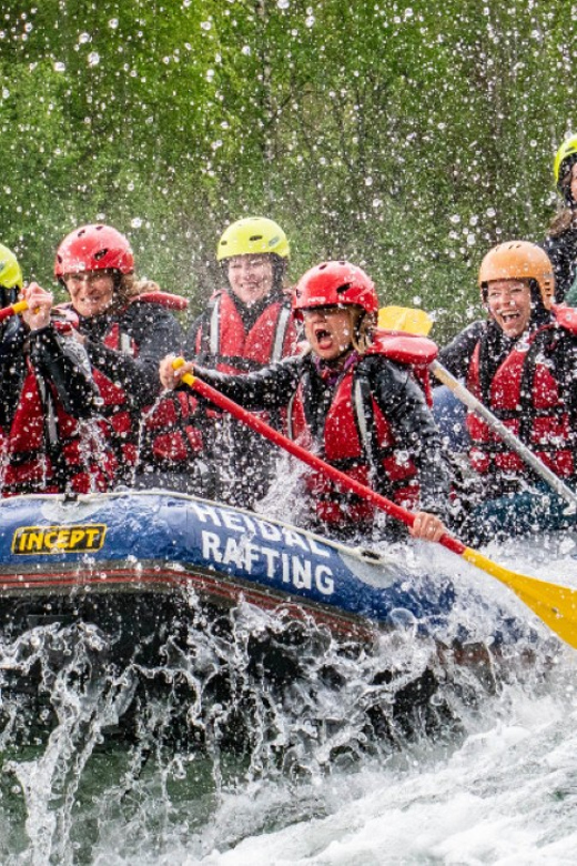 Sjoa: Unforgettable Rafting Experience - The finish: showers, drinks, and photographs