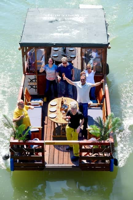 Stuttgart: Exclusive Raft Boat Rental - BBQ on the Neckar: What You Actually Eat