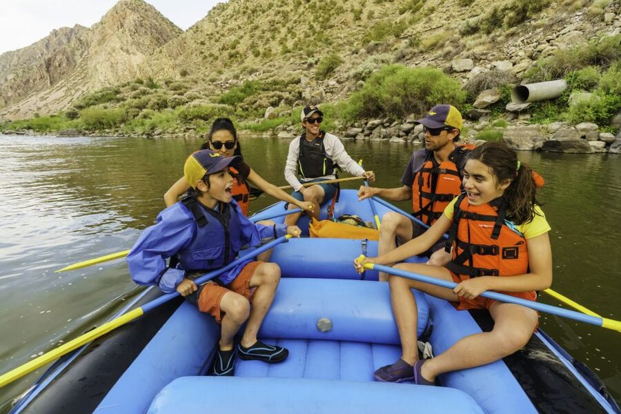 Taos: Rio Grande Racecourse Whitewater Adventure - Setting off on the Rio Grande