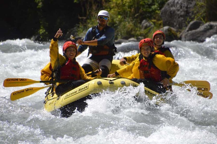 The best rafting trip in Val di sole with Extreme Waves - Arriving at Extreme Waves in Commezzadura