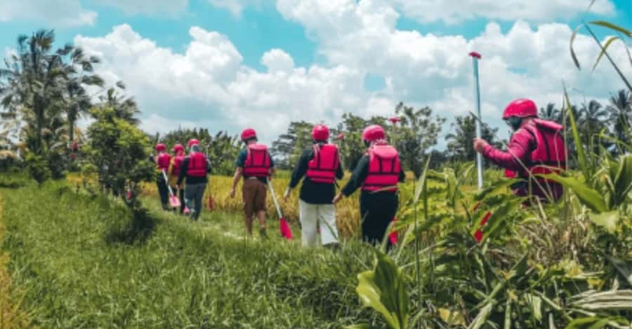 Ubud: Ayung River Rafting Adventure with Lunch and Transport - What to pack for a wet afternoon