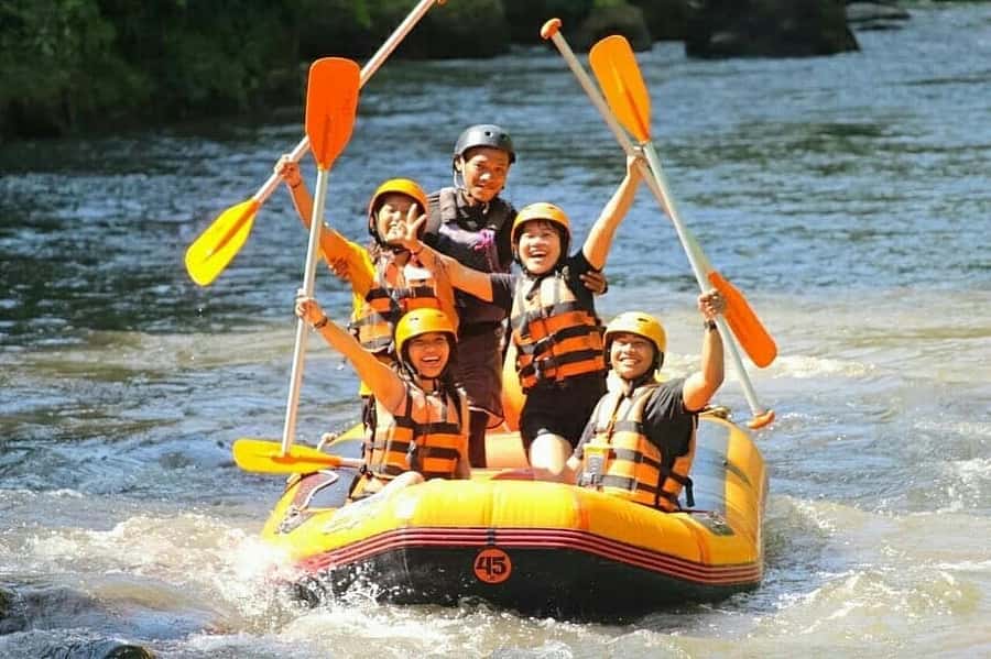 Ubud: Rice Teracces,Gorila Face ATV & Rafting - Showers, lunch, and the change from wheels to water