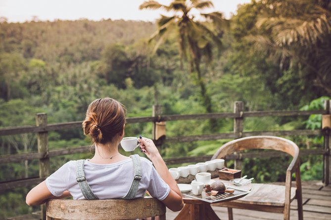 Ubud White Water Rafting, Rice Terrace and Jungle Swing - A short look at a coffee plantation